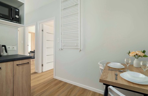 Jezyce Apartment | Jackowskiego 24 | Poznań | Spacious Apartment | Parking | Desk | Balcony