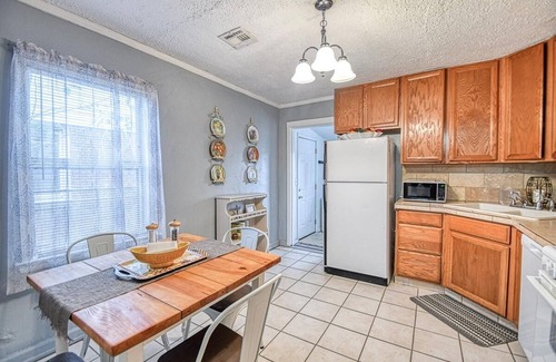 Midwest City House | Jacobs Comfort.close to all things OKC Metro