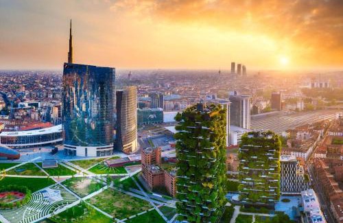 Milan Apartment | Jacuzzi Duomo Suites - Free Parcking AC Wi-Fi