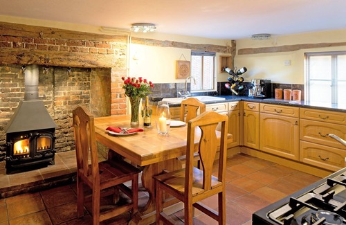 Stoke Ash Cottage | Jacuzzi, fireplaces, hot tub, sauna.