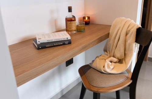 Estadio Apartment | Jacuzzi Retreat Cozy Aparta-Suite Rosa Negra