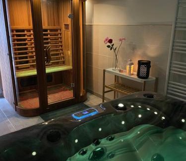 Blainville-sur-Mer House | Jacuzzi & Sauna privatifs - Vue mer