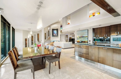 Ngaio Bay Cabin | Jacuzzi Suite - Ocean Views, Beach Access & Full-Service Luxury Lodge