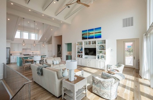 Gulf Trace House | JADA'S DARE~Gulf Views~Heated Pool~Gulf Trace Seclusion~Beach Gear~Modern Luxe