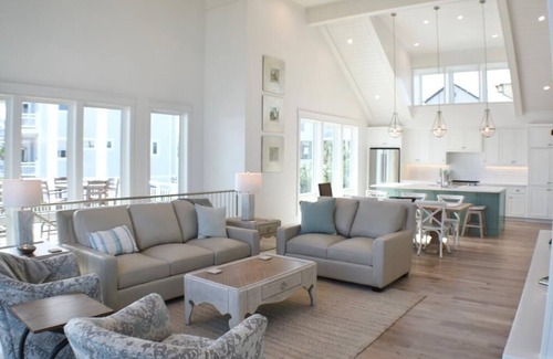 Gulf Trace House | JADA'S DARE~Gulf Views~Heated Pool~Gulf Trace Seclusion~Beach Gear~Modern Luxe