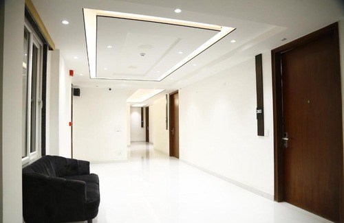 Dwarka Hotel | JAIMINIS LANDMARK