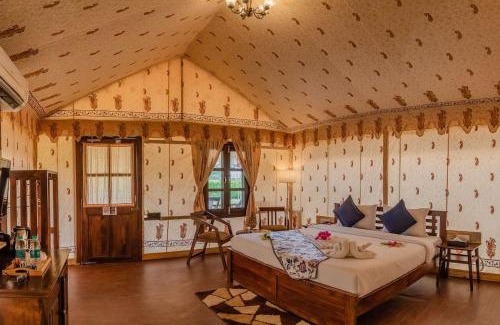 Amar Sagar Pol Hotel | Jaisalmer padhaaro Desert Camp