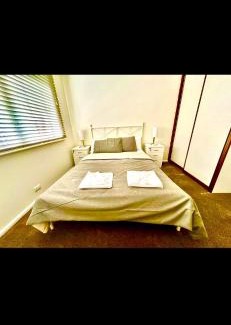 Glen Waverley House | Jalynn 1 Cottage