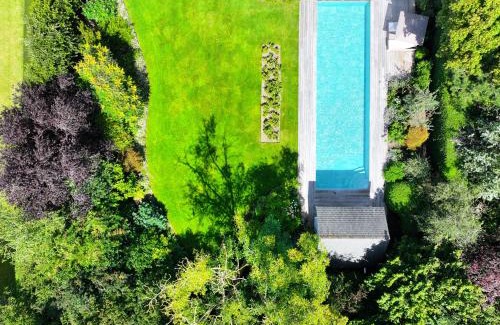 Het Zoute Villa | JAMES 83 - stunning luxury villa in Knokke le Zoute with large pool