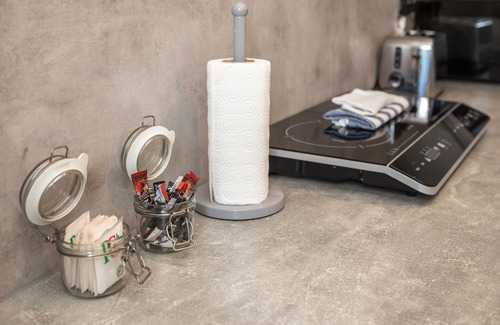 Dowlais Apartment | James' Place Dowlais Self Catering Studio 3 Sioni