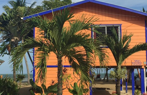 Sittee River House | Jan's Beach Cabana/Hopkins/Beachfront with Spacious Interior/Gold Standard