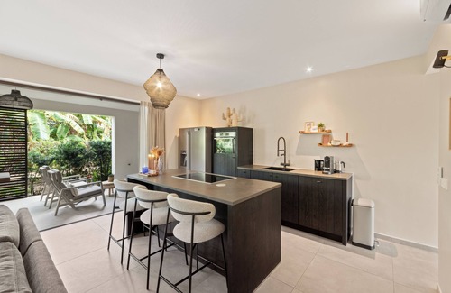 Willemstad Apartment | Jan Sofat LUX A12 - Luxurious ground floor apartment in gated resort