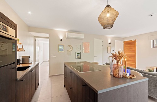 Willemstad Apartment | Jan Sofat LUX A12 - Luxurious ground floor apartment in gated resort