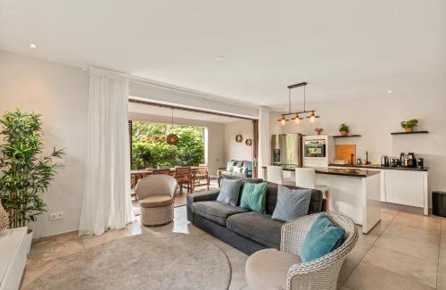 Willemstad Apartment | Jan Sofat LUX A16