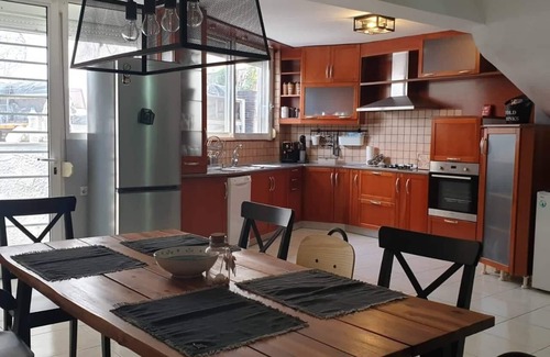 Agia Triada Apartment | Jani's Beach House, 30meter from the beach , 9 km from the airport