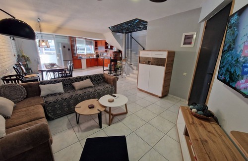 Agia Triada Apartment | Jani's Beach House, 30meter from the beach , 9 km from the airport