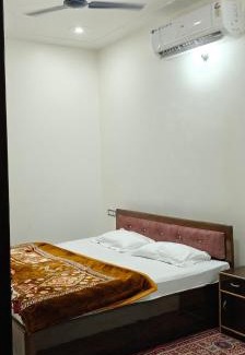 Faizabad Apartment | Janki Paying Guest House