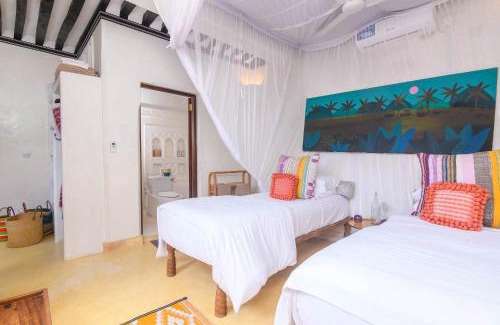Shela Apartment | Jannah Faza Two Bed Suite with AC and Rooftop