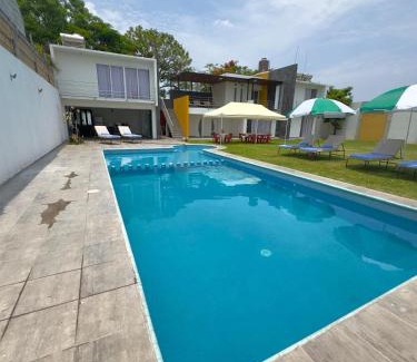 Yautepec House | Jardín las Victorias