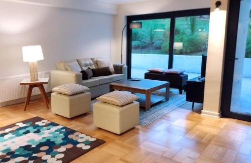 El Golf Apartment | Jardín privado para familias y trabajo