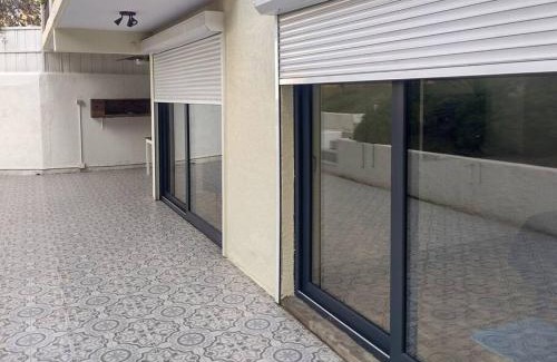 El Golf Apartment | Jardín privado para familias y trabajo