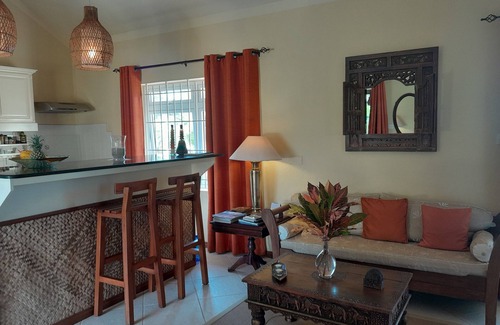 Pointe D'esny Apartment | JARDIN DE CORAIL - ALHAMBRA - Beachfront studio with sea view
