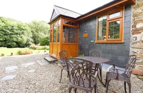 Mount House | Jasmine Cottage