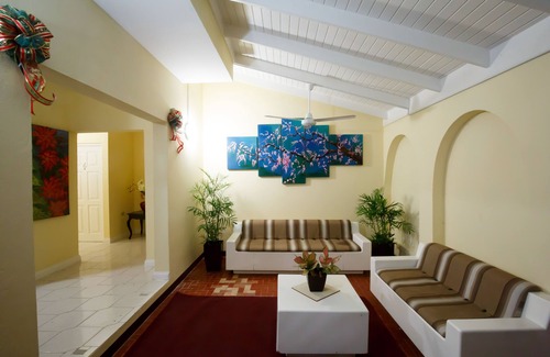 Beverly Hills Hotel | Jasmine Inn