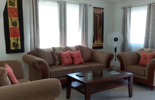 Reading House | Jasmine Palms at Miramar, gated 2bd/3bth with pool