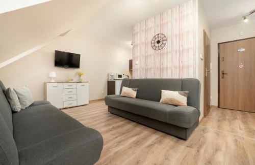 Karpacz Apartment | Jasne i Przytulne Apartamenty Sun Seasons 24 w Karpaczu z Parkingiem i Balkonem by Noclegi Renters