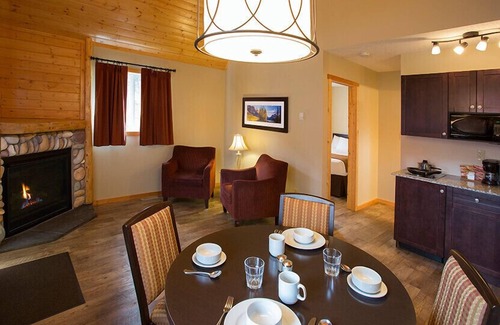 Jasper East Cabin | Jasper East Cabins