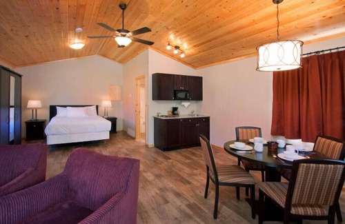 Jasper East Cabin | Jasper East Cabins