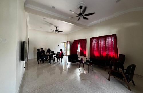 Taman Haji Zainal House | JAST 9 Pioneer Cove Villa