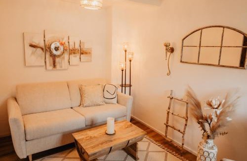 Neumagen-Dhron Apartment | JASTA Homes Mosel, zentral, Netflix, Waschmaschine, Terrasse, Privateingang, Erdgeschoss, ältester Weinort Deutschlands
