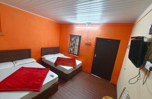 Nullatanni House | Jayam Cottage Budget Rooms Munnar