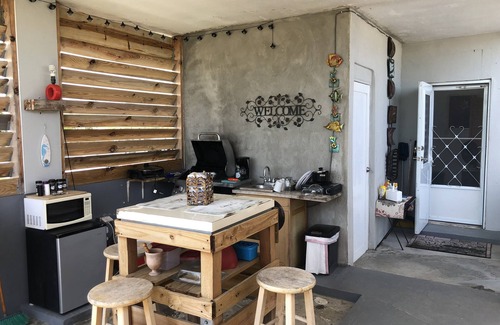 Vilomar House | Jay’s home by the beach and rainforest couples retreat
