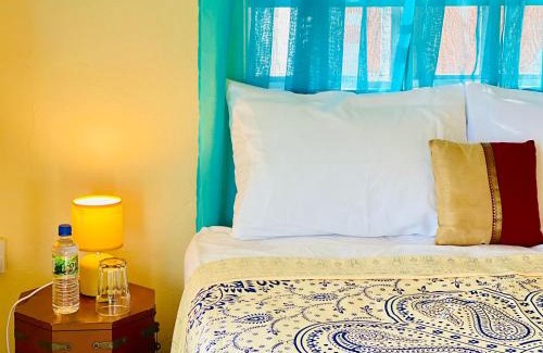 St. George's Apartment | Jealous Mountain Bed-Sit