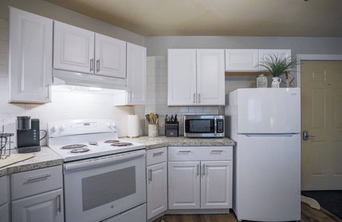 Weston Apartment | Jelinek Hideaway Unit 1