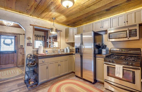 Jemez Springs Cabin | Jemez Springs Cabin w/Stunning Mtn Views!