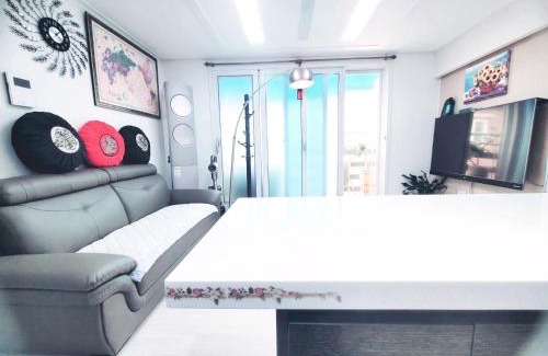 Banghwa-dong Apartment | jeni's house