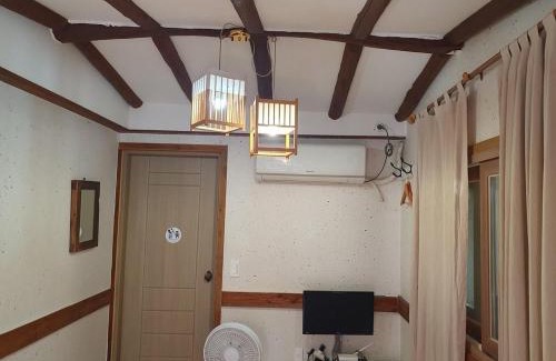 Jeonju House | Jeonju Geuriunjib Guesthouse