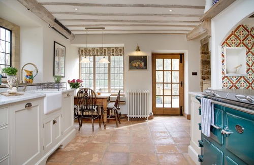 Sherborne House | Jerards Dairy - sleeps 8 guests in 4 bedrooms
