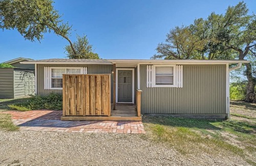 Georgetown House | Jesse Cooper Cottage-Overlooking SWU & Downtown GT