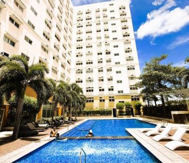 Binan City Apartment | JFam Suites, C4-10R Studio, Up To 4 Pax