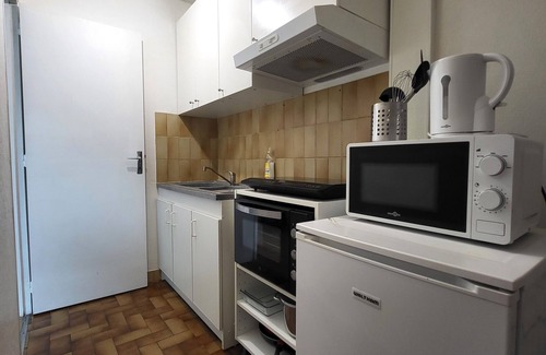 Les Templiers Apartment | JH1 St Quentin en Yvelines : Nice studio + parking lot