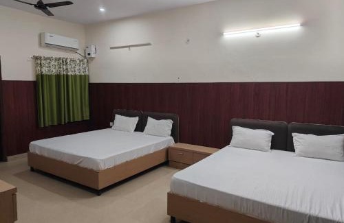 Vrindavan House | Jhellum aroarvansh guest house