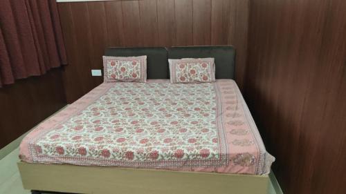 Vrindavan House | Jhellum aroarvansh guest house