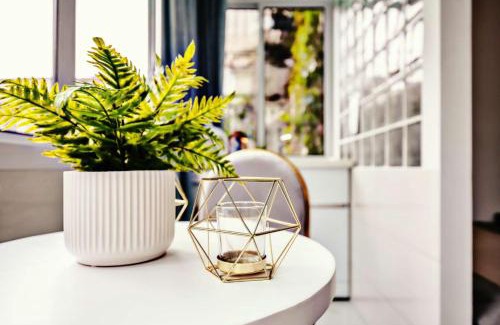 Downtown Hangzhou Apartment | Jianggan Locals Apartment Hangzhou Building Locals Apartment 00119340