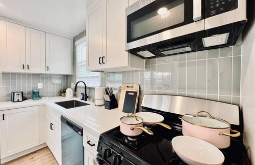 Mayflower Village House | Jie’s choice — Superb 2B1B Single Home