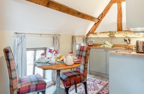 Little Cowarne House | Jinney Ring